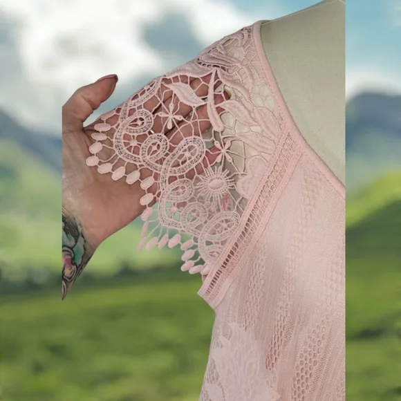 No Boundaries Lace Short Sleeve Tee - Picture 6 of 9